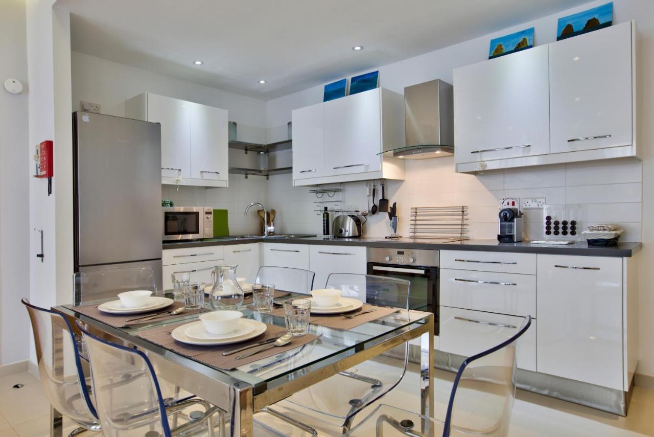 Bright And Central 2 Bedroom Apartment In Sliema Eksteriør billede