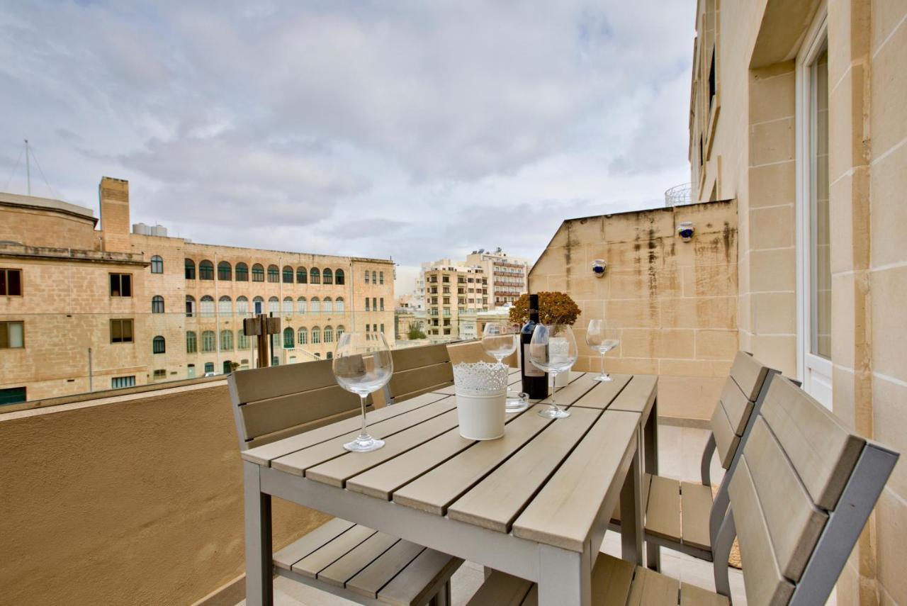 Bright And Central 2 Bedroom Apartment In Sliema Eksteriør billede