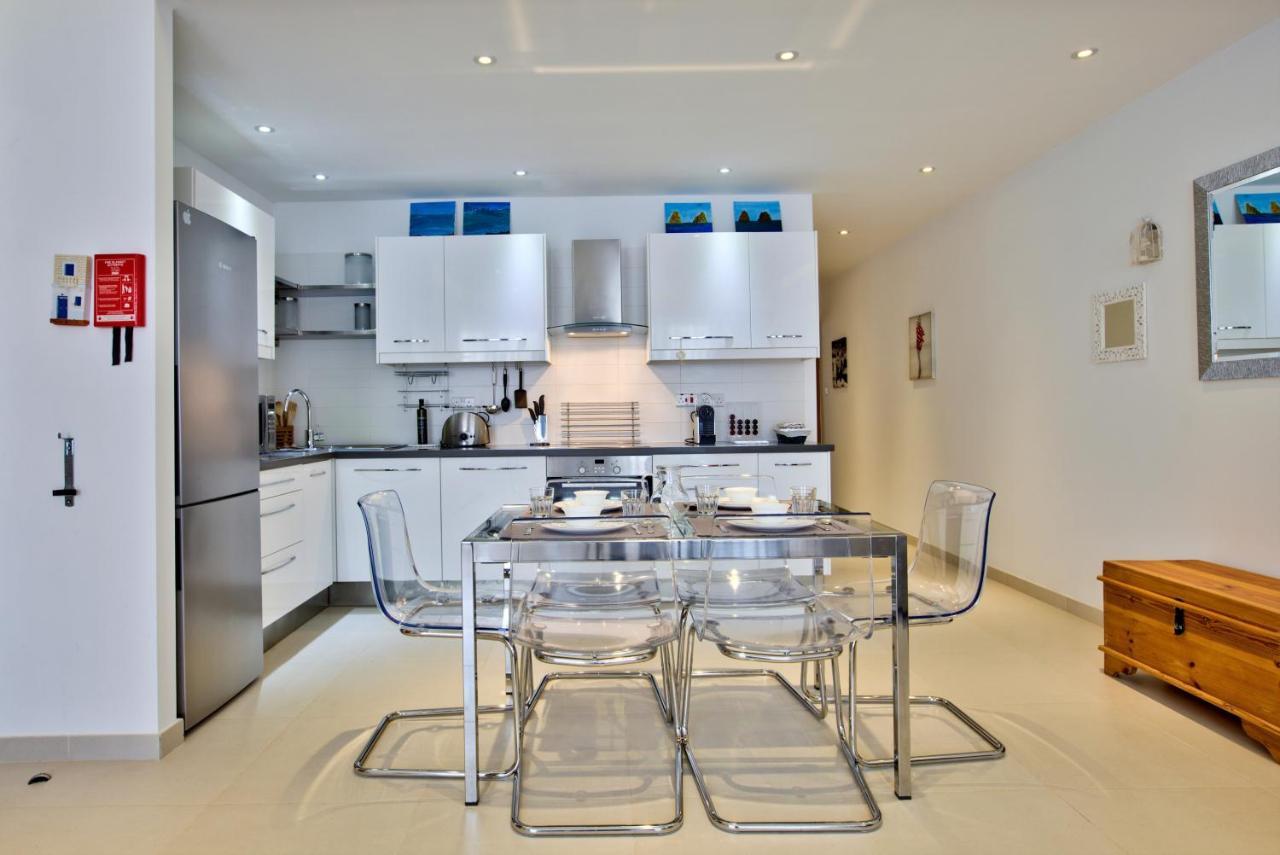 Bright And Central 2 Bedroom Apartment In Sliema Eksteriør billede