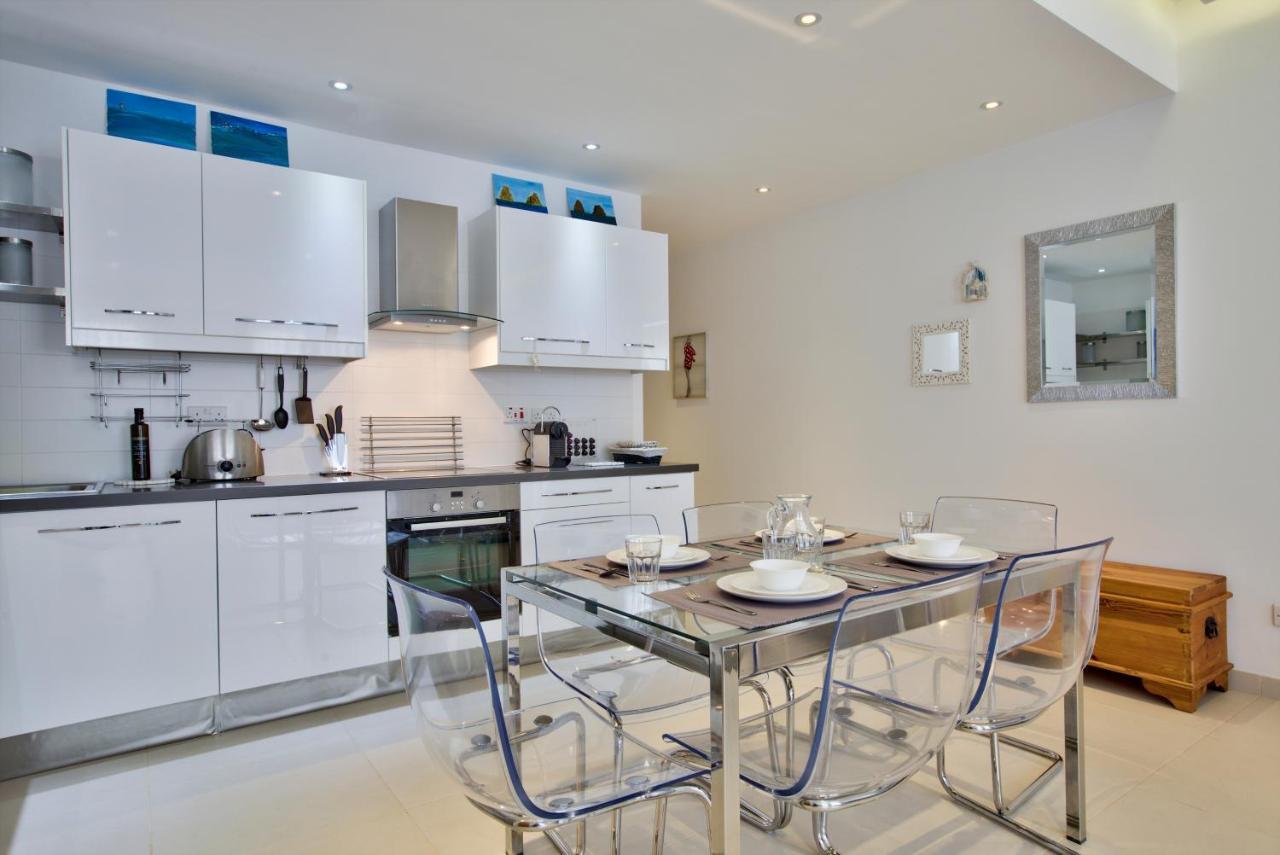 Bright And Central 2 Bedroom Apartment In Sliema Eksteriør billede